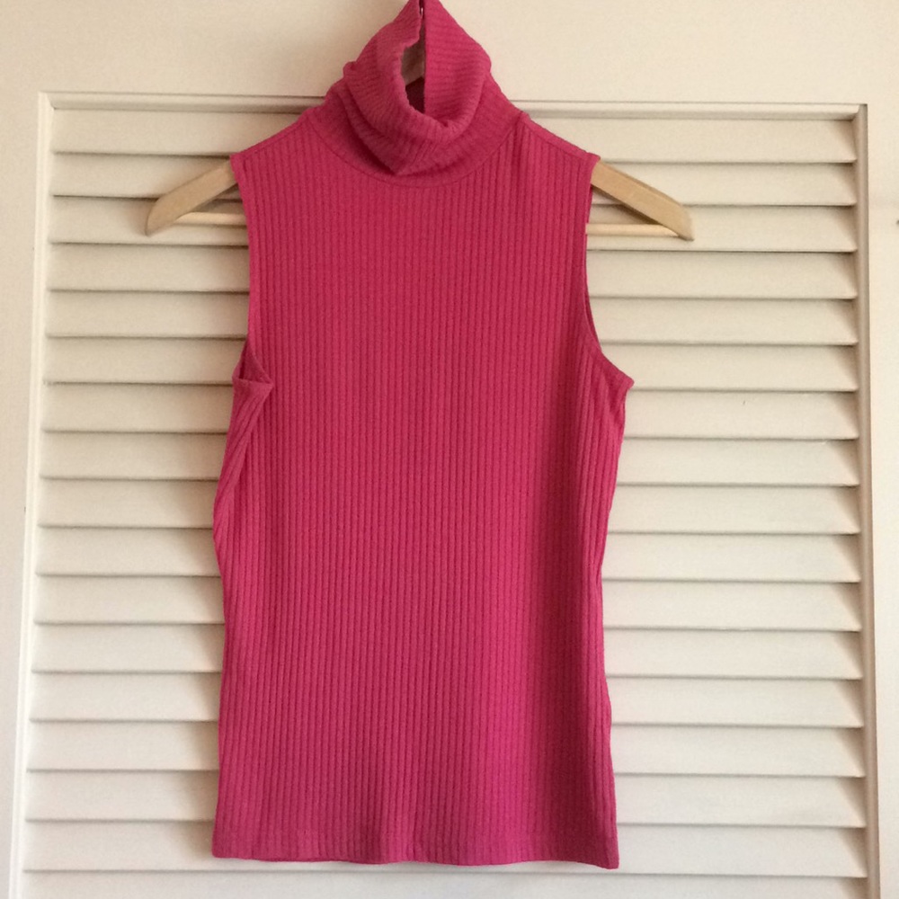 (2) Limited sleeveless turtleneck t…